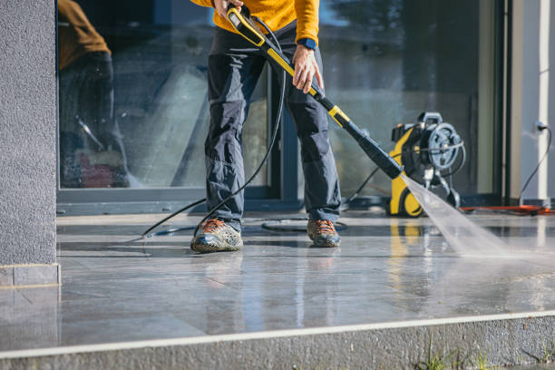 Best Sidewalk and Walkway Cleaning  in Louisville, OH